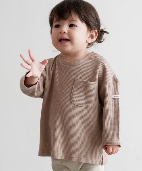 PUPPAPUPO(プッパプーポ)の「長袖 Tシャツ ワッフル(Tシャツ/カットソー・キッズ・ライトカーキ/ベージュ/モカ/アイボリー/ピンクベージュ・130/120/110/100/90/80)」の3枚目の写真