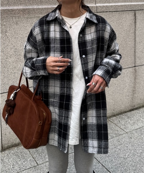 ISOOK（アイスー）の「タータンチェックオーバーシャツ(chiica select) / ルーズ丈 長袖 レギュラーカラー ブラウス（シャツ/ブラウス・レディース・ピンク/ブラック・FREE）」の2枚目の写真