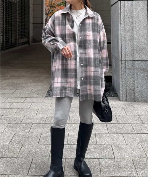 ISOOK（アイスー）の「タータンチェックオーバーシャツ(chiica select) / ルーズ丈 長袖 レギュラーカラー ブラウス（シャツ/ブラウス・レディース・ピンク/ブラック・FREE）」の3枚目の写真