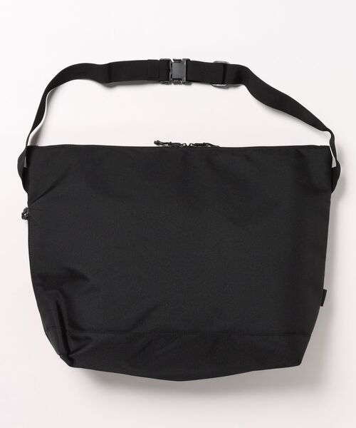 MAKAVELIC（マキャベリック）の「★MAKAVELIC★URBAN MESSENGER BAG（ショルダーバッグ・メンズ・ブラック・FREE）」の2枚目の写真