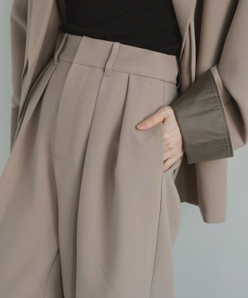 LIAN（リアン）の「ツータックワイドパンツ（スラックス・レディース・ブラック/グレイッシュベージュ/チャコールグレー/モカ/ブラウン・MEDIUM/MT）」の12枚目の写真