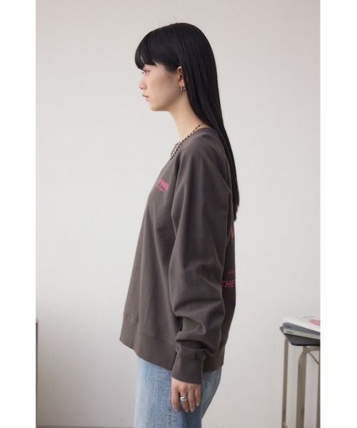 AZUL by moussy(アズールバイマウジー)の「ミニウラケプリントトップス(スウェット・レディース・オフホワイト/チャコールグレー/ライトグレー・FREE)」の18枚目の写真