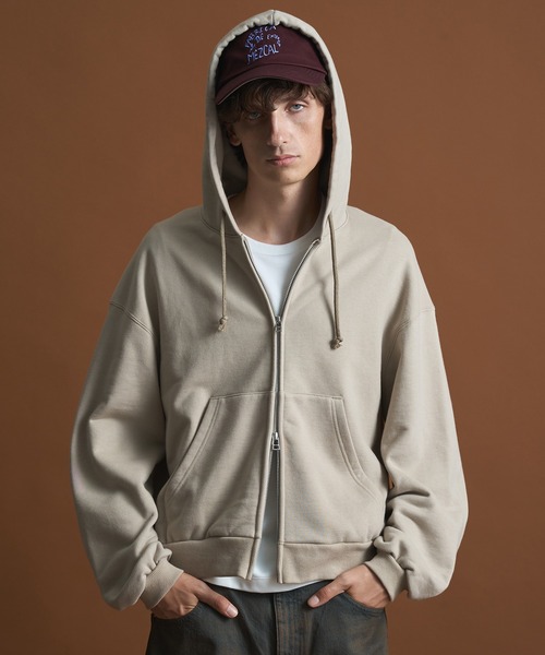 PUBLIC TOKYO（パブリックトウキョウ）の「PUBLIC SWEATジップパーカー（パーカー・メンズ・ブラック/ダークグレー/ベージュ/ダークブルー・1/2）」の12枚目の写真