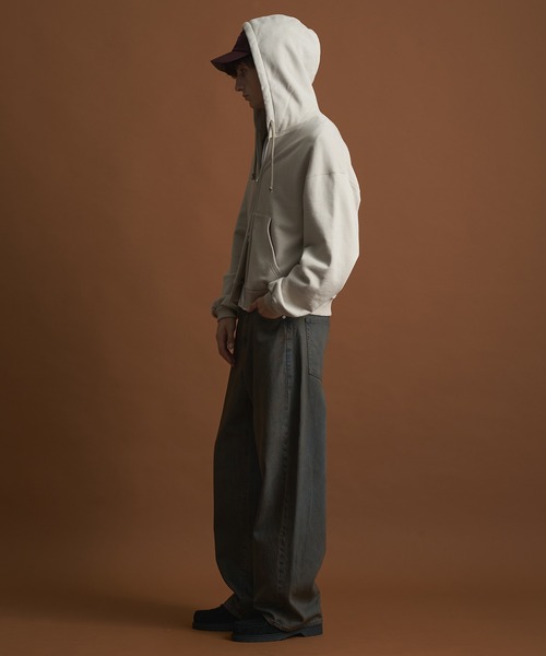 PUBLIC TOKYO（パブリックトウキョウ）の「PUBLIC SWEATジップパーカー（パーカー・メンズ・ブラック/ダークグレー/ベージュ/ダークブルー・1/2）」の16枚目の写真