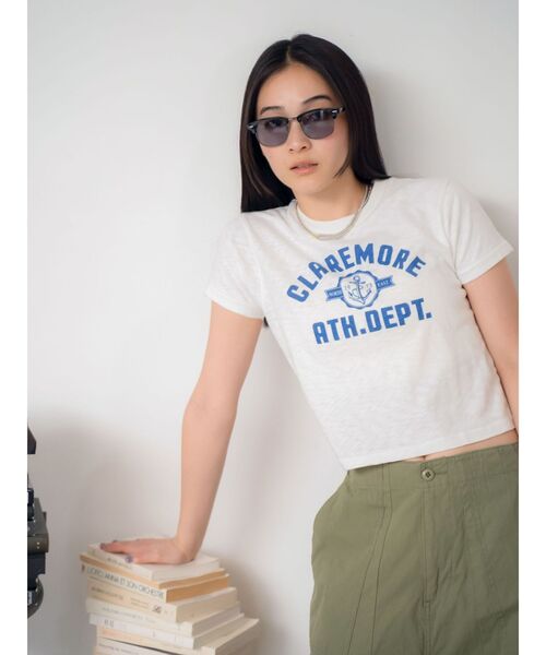 Ungrid（アングリッド）の「CLAREMOREコンパクトロゴTee（Tシャツ/カットソー・レディース・イエロー/ブルー/オフホワイト・FREE）」の12枚目の写真