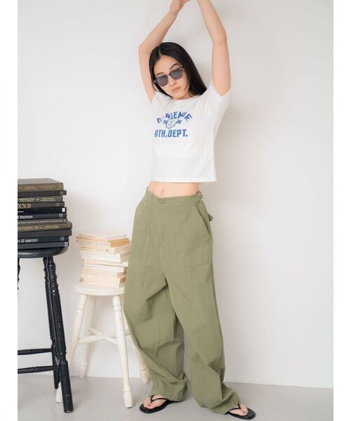 Ungrid（アングリッド）の「CLAREMOREコンパクトロゴTee（Tシャツ/カットソー・レディース・イエロー/ブルー/オフホワイト・FREE）」の16枚目の写真