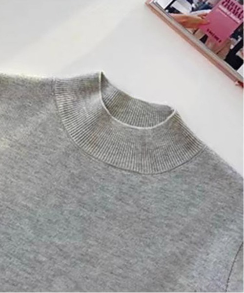 maison de LATIR(メゾンドラティール)の「プチハイネックが着やすい。首元で差をつける、上品シルエット。ボトルネックニットで洗練スタイル。(ニット/セーター・レディース・ブラック/カーキ/ライトブルー/クリーム/ブラウン/ライトグレー/ホワイト/ピンク/キャメル/レッド/ベージュ/マスタード・ONESIZE)」の21枚目の写真