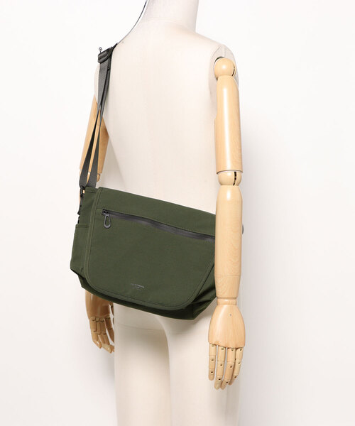 RAW.C(ロークリエイト)の「FUNCTIONAL/ファンクショナル ショルダーバッグ "EWING" MESSENGER BAG RCB-090TI(ショルダーバッグ・メンズ・ダークカーキ/ブラック・FREE)」の7枚目の写真