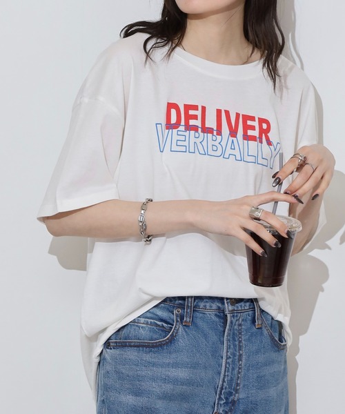 atONE（アットワン）の「オーバーサイズシルエットロゴプリントTシャツ（Tシャツ/カットソー・レディース・グリーン系その他5/ネイビー系4/グレー系5/ブラック系6/ホワイト系1/ブルー系その他4/ブラック系その他2/ベージュ系2/ブラック系3/ホワイト系6/ホワイト系4/イエロー系6/パープル系3/カーキ系2/ホワイト系3/ベージュ系その他5/ブラック系その他/ブルー系1・M/L）」の3枚目の写真
