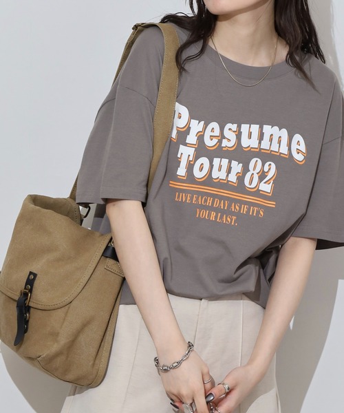 atONE（アットワン）の「オーバーサイズシルエットロゴプリントTシャツ（Tシャツ/カットソー・レディース・グリーン系その他5/ネイビー系4/グレー系5/ブラック系6/ホワイト系1/ブルー系その他4/ブラック系その他2/ベージュ系2/ブラック系3/ホワイト系6/ホワイト系4/イエロー系6/パープル系3/カーキ系2/ホワイト系3/ベージュ系その他5/ブラック系その他/ブルー系1・M/L）」の9枚目の写真