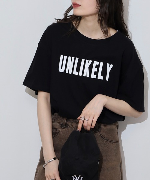atONE（アットワン）の「オーバーサイズシルエットロゴプリントTシャツ（Tシャツ/カットソー・レディース・グリーン系その他5/ネイビー系4/グレー系5/ブラック系6/ホワイト系1/ブルー系その他4/ブラック系その他2/ベージュ系2/ブラック系3/ホワイト系6/ホワイト系4/イエロー系6/パープル系3/カーキ系2/ホワイト系3/ベージュ系その他5/ブラック系その他/ブルー系1・M/L）」の6枚目の写真