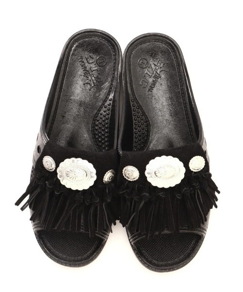 BENCH(ベンチ)の「BENCH/ベンチ/BENSAN-D SUEDE FRINGE CONCHO/ベンサンスエードフリンジコンチョ(サンダル・レディース・ブラック×ブラック・SMALL/MEDIUM/LARGE/X-LARGE/XX-LARGE)」の5枚目の写真