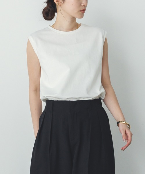 hunch（ハンチ）の「ベーシックノースリーブトップス（Tシャツ/カットソー・レディース・ブラック/グレー/オフホワイト/ピンク/ライトグリーン/レッド/ダークブラウン/ライトブルー・FREE）」の2枚目の写真