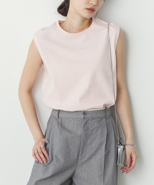 hunch（ハンチ）の「ベーシックノースリーブトップス（Tシャツ/カットソー・レディース・ブラック/グレー/オフホワイト/ピンク/ライトグリーン/レッド/ダークブラウン/ライトブルー・FREE）」の7枚目の写真