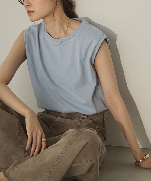 hunch（ハンチ）の「ベーシックノースリーブトップス（Tシャツ/カットソー・レディース・ブラック/グレー/オフホワイト/ピンク/ライトグリーン/レッド/ダークブラウン/ライトブルー・FREE）」の6枚目の写真