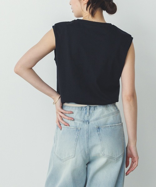 hunch（ハンチ）の「ベーシックノースリーブトップス（Tシャツ/カットソー・レディース・ブラック/グレー/オフホワイト/ピンク/ライトグリーン/レッド/ダークブラウン/ライトブルー・FREE）」の10枚目の写真