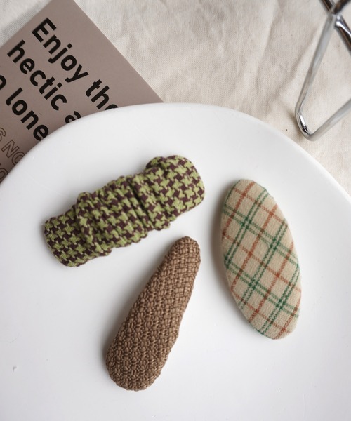 Bambin（ボンバン）の「【 Bambin / ボンバン 】 3個セット 柄アソート ヘアピン（ヘアピン・キッズ・ブルー系/イエロー系/グリーン系/オレンジ系/ブラウン系・FREE）」の3枚目の写真