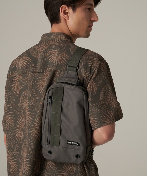 Eddie Bauer（エディーバウアー）の「コーデュラリップ スリングバッグ（ボディバッグ/ウエストポーチ・メンズ・ブラック/ダークアッシュ・F）」の5枚目の写真