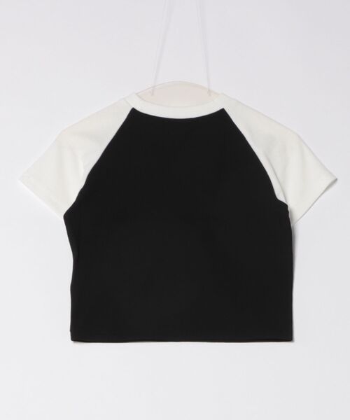 GORGE(ゴージ)の「《ラインストーン×ラグラン配色》ショート丈トップス(Tシャツ/カットソー・レディース・ブラック/オフホワイト/グレー・F)」の4枚目の写真