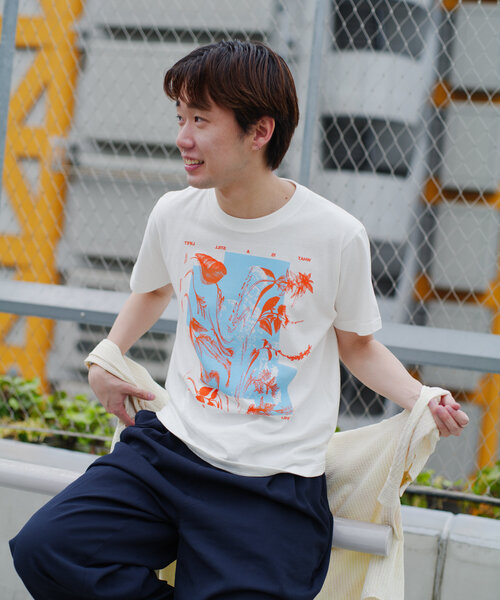 WHIMSIC（ウィムジック）の「【WHIMSIC/2サイズ展開】シルクスクリーンプリントT（Tシャツ/カットソー・レディース・ブラウン/ブルー/ホワイト/チャコールグレー・1/2）」の5枚目の写真