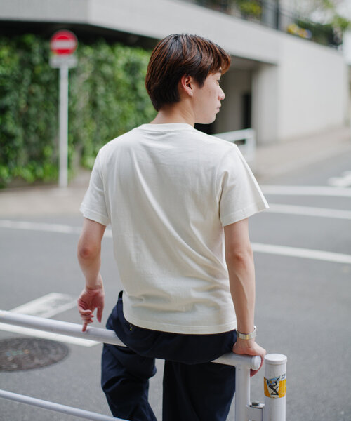 WHIMSIC（ウィムジック）の「【WHIMSIC/2サイズ展開】シルクスクリーンプリントT（Tシャツ/カットソー・レディース・ブラウン/ブルー/ホワイト/チャコールグレー・1/2）」の11枚目の写真