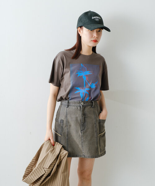 WHIMSIC（ウィムジック）の「【WHIMSIC/2サイズ展開】シルクスクリーンプリントT（Tシャツ/カットソー・レディース・ブラウン/ブルー/ホワイト/チャコールグレー・1/2）」の15枚目の写真