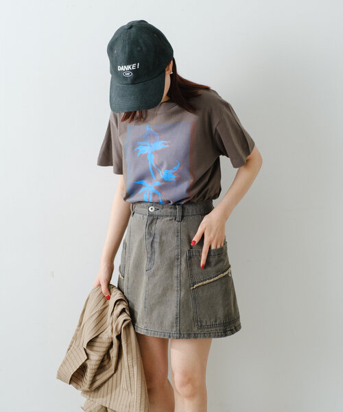 WHIMSIC（ウィムジック）の「【WHIMSIC/2サイズ展開】シルクスクリーンプリントT（Tシャツ/カットソー・レディース・ブラウン/ブルー/ホワイト/チャコールグレー・1/2）」の16枚目の写真