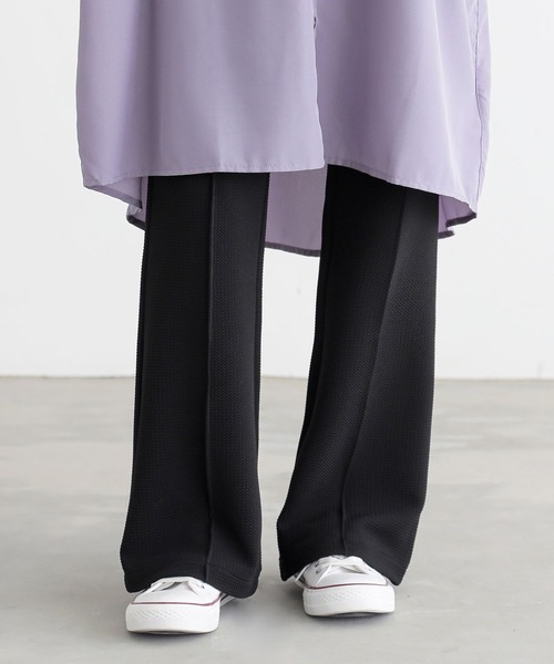 n'OrLABEL(ノアールレーベル)の「【接触冷感】カットソーフレアパンツ(その他パンツ・レディース・ブラック/グレイッシュベージュ/コーラル・2/1)」の15枚目の写真