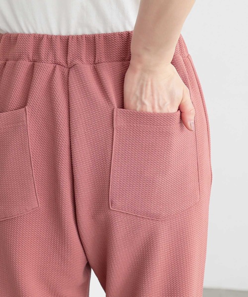 n'OrLABEL(ノアールレーベル)の「【接触冷感】カットソーフレアパンツ(その他パンツ・レディース・ブラック/グレイッシュベージュ/コーラル・2/1)」の21枚目の写真