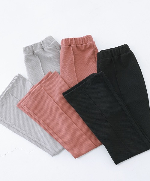 n'OrLABEL(ノアールレーベル)の「【接触冷感】カットソーフレアパンツ(その他パンツ・レディース・ブラック/グレイッシュベージュ/コーラル・2/1)」の4枚目の写真