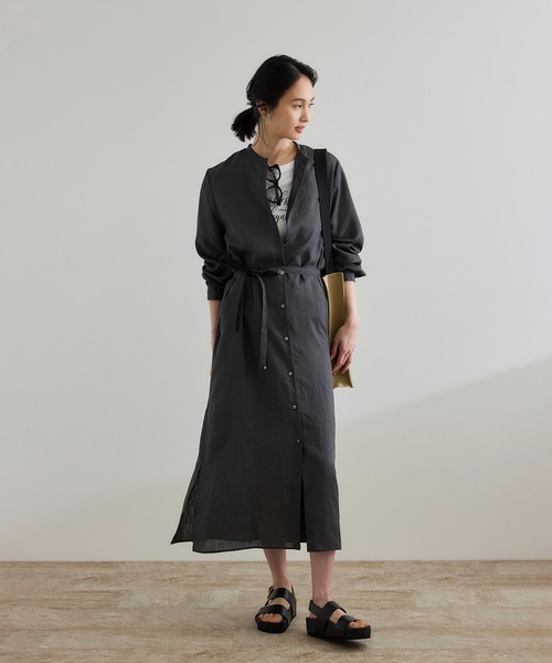 ROPE'(ロペ)の「【WEB・一部店舗限定】フロントオープンシャツワンピース/洗える(ワンピース・レディース・チャコールグレー/ベージュ・FREE)」の15枚目の写真