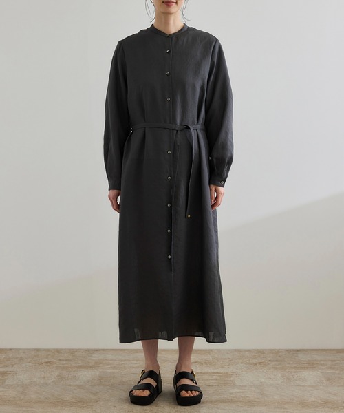 ROPE'(ロペ)の「【WEB・一部店舗限定】フロントオープンシャツワンピース/洗える(ワンピース・レディース・チャコールグレー/ベージュ・FREE)」の19枚目の写真