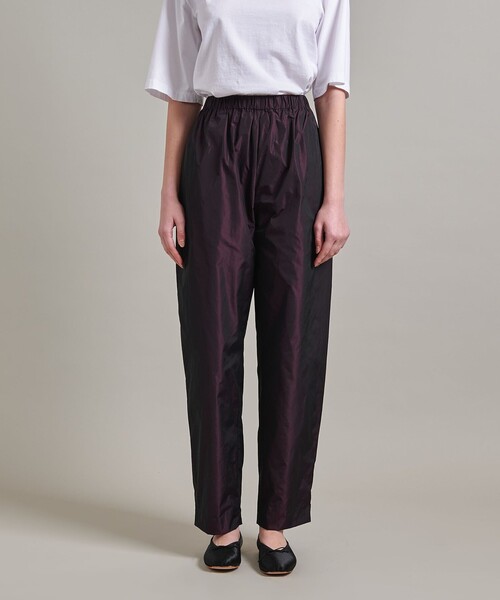 LOEFF（ロエフ）の「＜LOEFF＞グロッシー タフタ クロップド パンツ（その他パンツ・レディース・ブラック/ワイン・0/1）」の14枚目の写真
