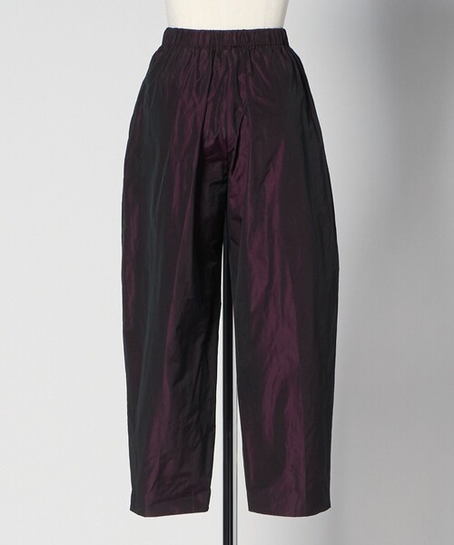 LOEFF（ロエフ）の「＜LOEFF＞グロッシー タフタ クロップド パンツ（その他パンツ・レディース・ブラック/ワイン・0/1）」の18枚目の写真
