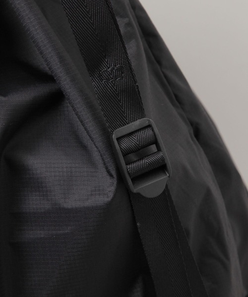 POLeR（ポーラー）の「【POLeR/ポーラー】ポケッタブル2WAYナイロンナップサック（エコバッグ/サブバッグ・メンズ・ブラック・FREE）」の16枚目の写真