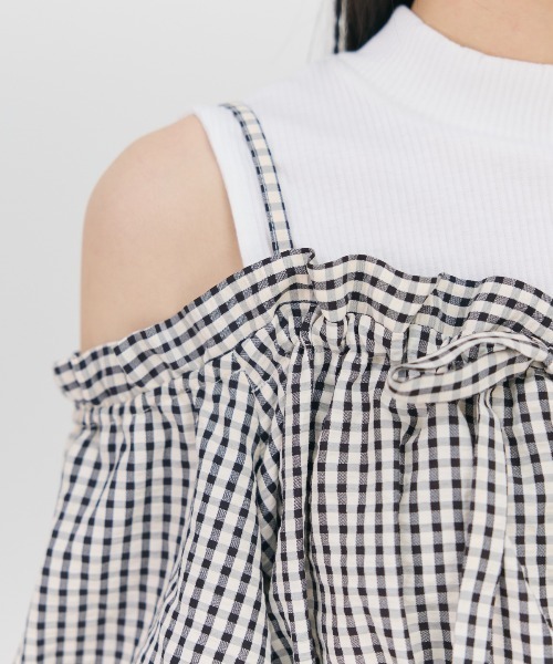 REDYAZEL（レディアゼル）の「オフショルブラウス×ノースリーブニット（シャツ/ブラウス・レディース・ブラック/オフホワイト/ピンク・FREE）」の8枚目の写真