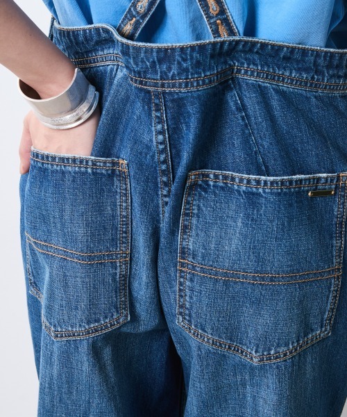 CHIC STYLE(シックスタイル)の「綿100%デニムオーバーオール<大きいサイズ有>シックスタイル(サロペット/オーバーオール・レディース・ブルー系/ブラック系・M/L/LL/3L/4L/5L)」の6枚目の写真