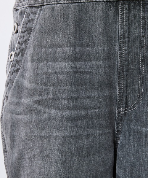 CHIC STYLE(シックスタイル)の「綿100%デニムオーバーオール<大きいサイズ有>シックスタイル(サロペット/オーバーオール・レディース・ブルー系/ブラック系・M/L/LL/3L/4L/5L)」の17枚目の写真