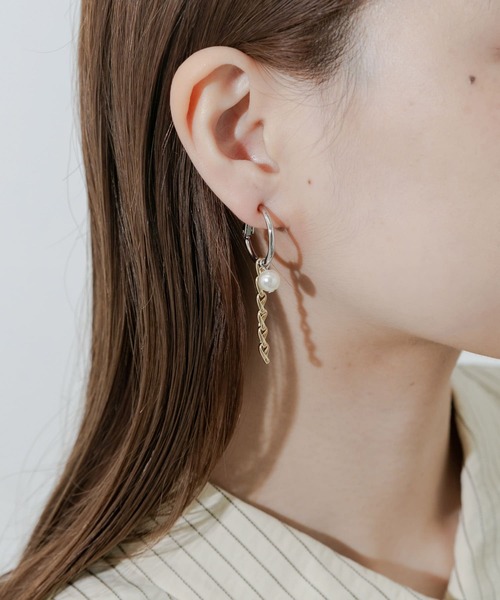 SMELLY（スメリー）の「モチーフミックスフープイヤリング（イヤリング・レディース・シルバー系その他・-）」の5枚目の写真