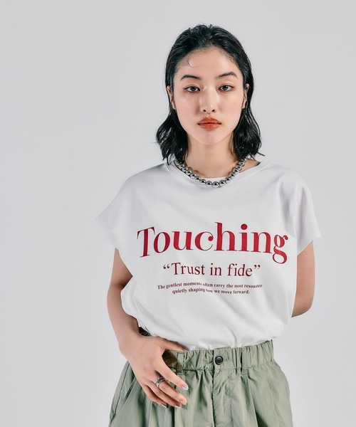 LEPSIM(レプシィム)の「カラーロゴワイドフレンチT 574901(Tシャツ/カットソー・レディース・ブラウン/ライトブルー/オフホワイト・FREE)」の4枚目の写真