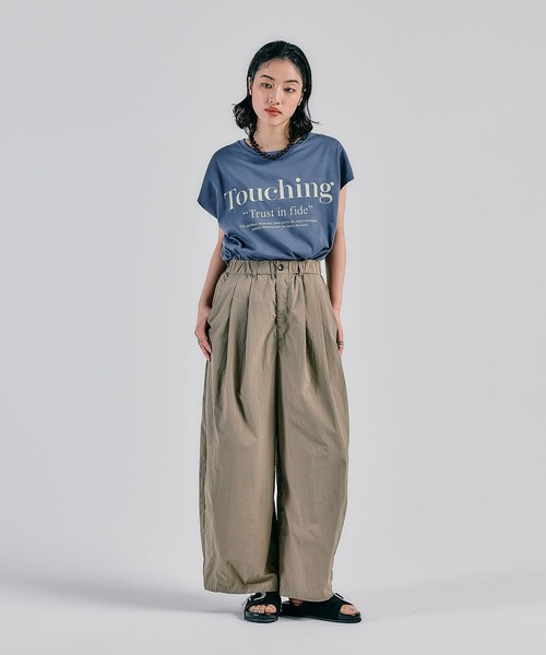 LEPSIM(レプシィム)の「カラーロゴワイドフレンチT 574901(Tシャツ/カットソー・レディース・ブラウン/ライトブルー/オフホワイト・FREE)」の21枚目の写真