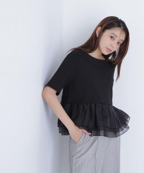 NATURAL BEAUTY BASIC（ナチュラルビューティーベーシック）の「◇シフォンドッキングペプラムカットソー（Tシャツ/カットソー・レディース・グレー系その他/ブラック/オフホワイト・FREE）」の3枚目の写真