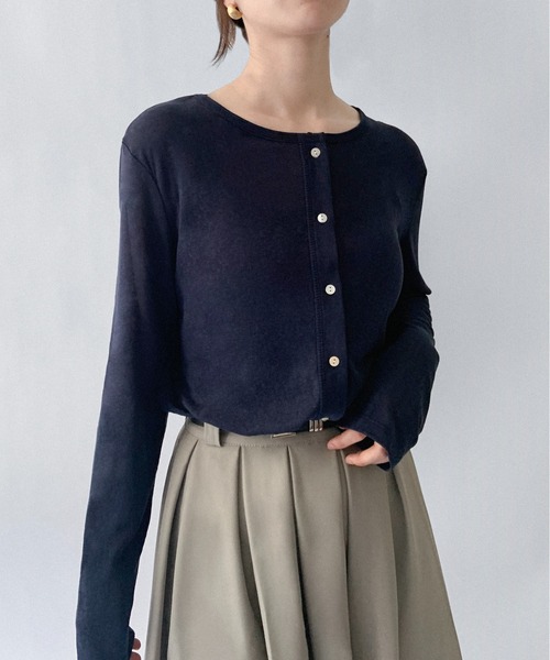 on:nue（オンニュ）の「【on:nue】[選べる8色展開] [接触冷感] 接触冷感シアーカーディガン（カーディガン/ボレロ・レディース・ブルー/グレー/イエロー/ネイビー/ダークグレー/ホワイト/ブラック/アイボリー・FREE）」の6枚目の写真