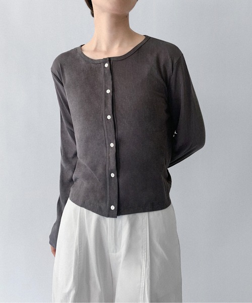 on:nue（オンニュ）の「【on:nue】[選べる8色展開] [接触冷感] 接触冷感シアーカーディガン（カーディガン/ボレロ・レディース・ブルー/グレー/イエロー/ネイビー/ダークグレー/ホワイト/ブラック/アイボリー・FREE）」の20枚目の写真