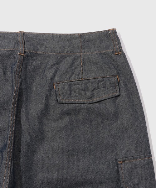 ADAM ET ROPE'(アダムエロペ)の「【ZOZO限定】ワイドカーゴデニムパンツ / セットアップ対応 ユニセックス ≪Made by ZOZO≫(デニムパンツ・メンズ・ブラック/ベージュ系その他/ダークブラウン/ネイビー・S/M/L)」の8枚目の写真
