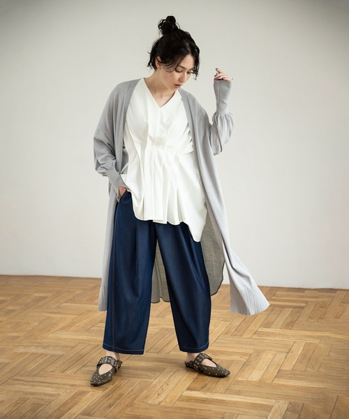 OSMOSIS(オズモーシス)の「ポリエステルデニムタックパンツ(その他パンツ・レディース・ブラック/ブルー・ONE SIZE)」の13枚目の写真