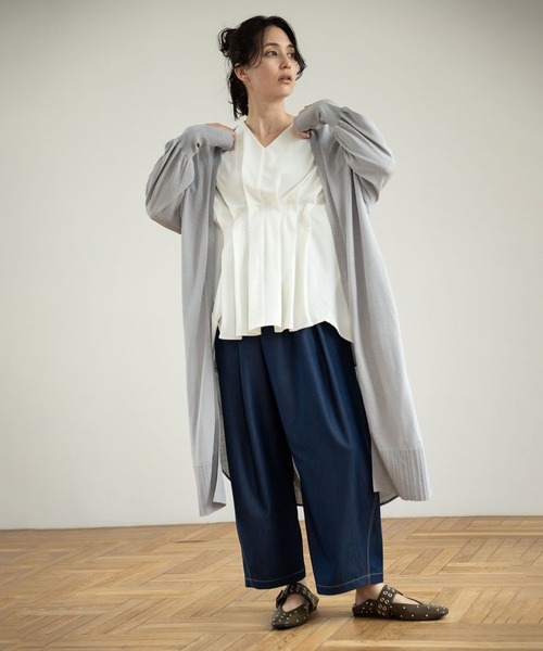 OSMOSIS(オズモーシス)の「ポリエステルデニムタックパンツ(その他パンツ・レディース・ブラック/ブルー・ONE SIZE)」の14枚目の写真