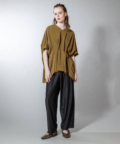 OSMOSIS(オズモーシス)の「ポリエステルデニムタックパンツ(その他パンツ・レディース・ブラック/ブルー・ONE SIZE)」の18枚目の写真