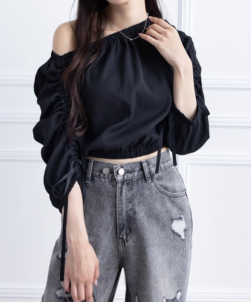 CLEAR BASIC（クリアベーシック）の「マルチway袖シャーリングブラウス [着回し力抜群 大人 カジュアル]（シャツ/ブラウス・レディース・ボルドー/テラコッタ/アイボリー/ブラック・F）」の2枚目の写真