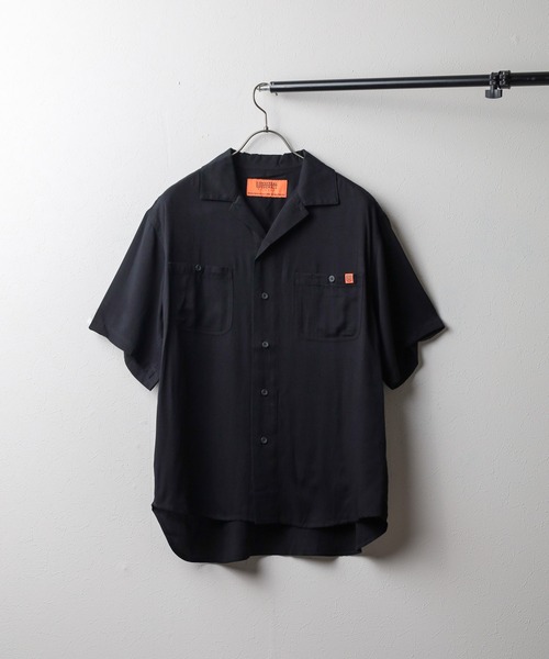 UNIVERSAL OVERALL（ユニバーサルオーバーオール）の「【RS】【UNIVERSAL OVERALL】Opencollar Work Shirt（シャツ/ブラウス・メンズ・ブラック/ベージュ/モカ・MEDIUM/LARGE）」の2枚目の写真